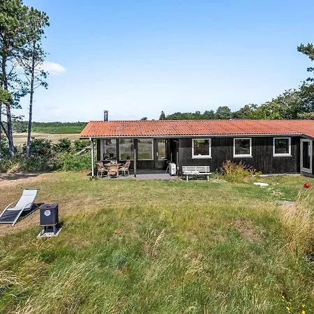 Tatianna - 100m From The Sea By Interhome Holiday home